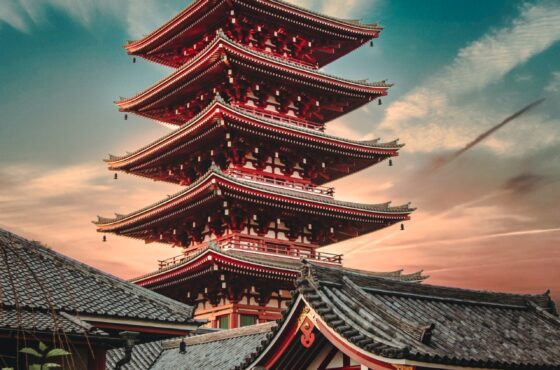 Explore Japan: A Perfect Blend of Tradition & Innovation